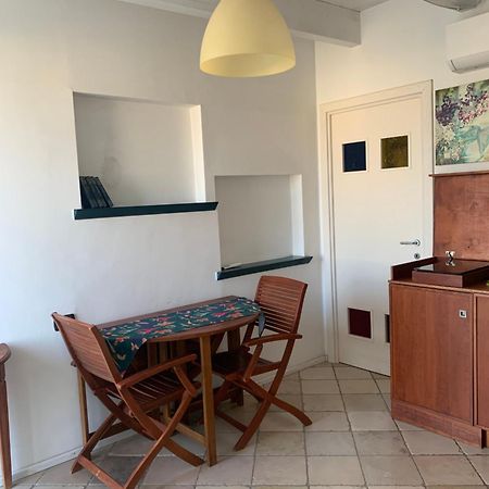 Le Tre Civette Bed & Breakfast Лече Екстериор снимка