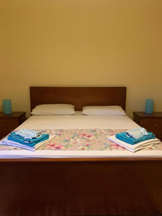 Le Tre Civette Bed & Breakfast Лече Екстериор снимка
