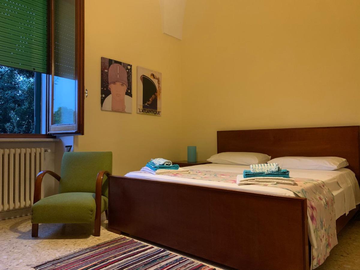 Le Tre Civette Bed & Breakfast Лече Екстериор снимка