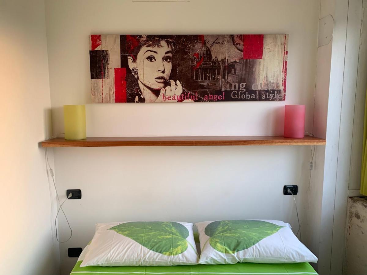 Le Tre Civette Bed & Breakfast Лече Екстериор снимка