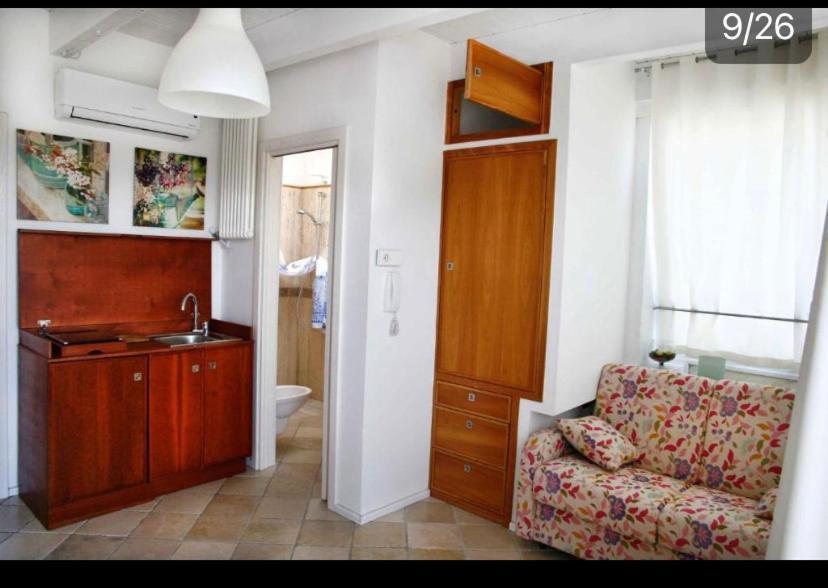 Le Tre Civette Bed & Breakfast Лече Екстериор снимка