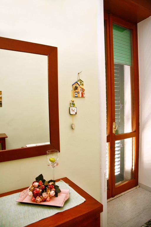 Le Tre Civette Bed & Breakfast Лече Екстериор снимка