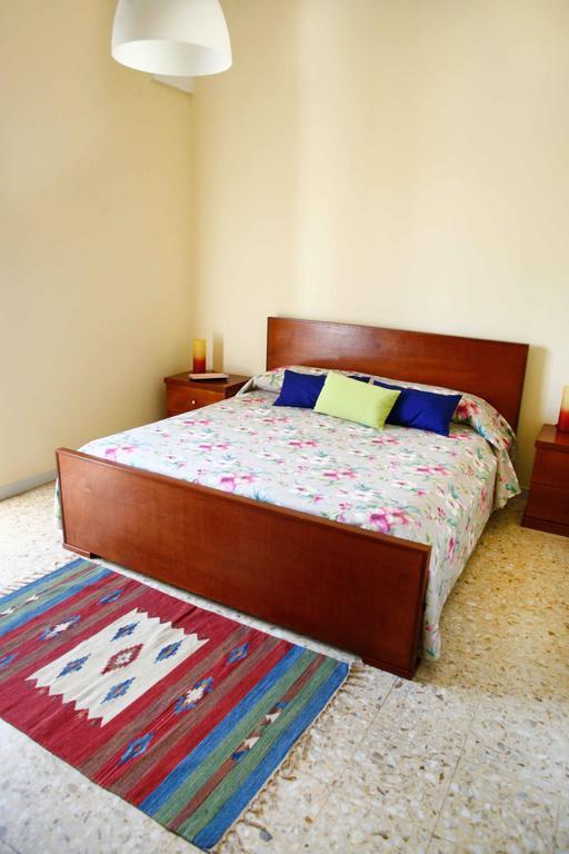 Le Tre Civette Bed & Breakfast Лече Екстериор снимка