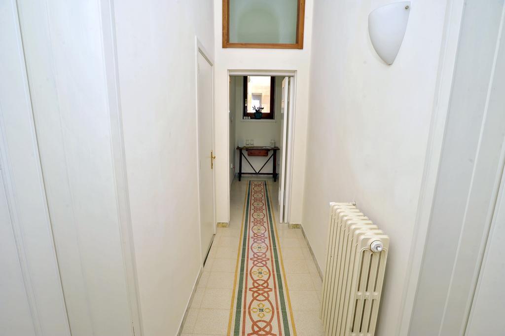 Le Tre Civette Bed & Breakfast Лече Екстериор снимка
