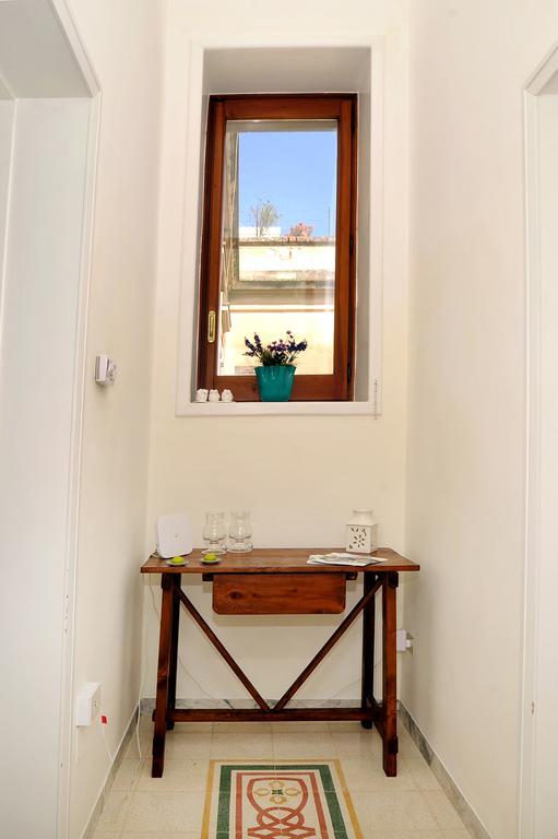 Le Tre Civette Bed & Breakfast Лече Екстериор снимка